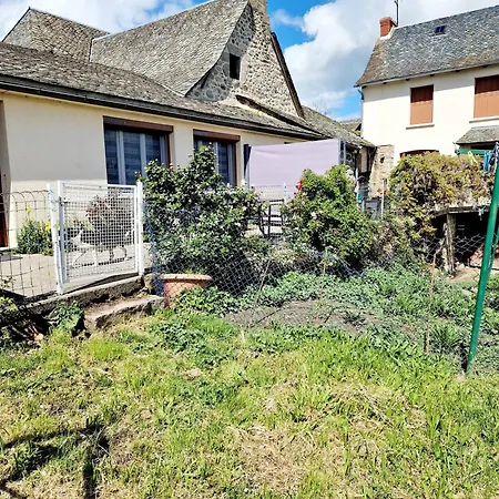 La Colline D'estaing, Maison 4 Pers Avec Terrasse 度假居