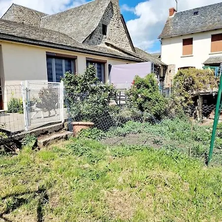 Holiday home La Colline D'estaing, Maison 4 Pers Avec Terrasse *