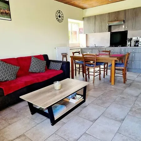 Holiday home La Colline D'estaing, Maison 4 Pers Avec Terrasse