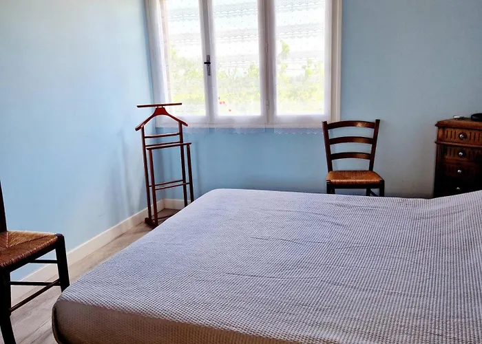 Dom wakacyjny La Colline D'estaing, Maison 4 Pers Avec Terrasse Estaing (Aveyron)