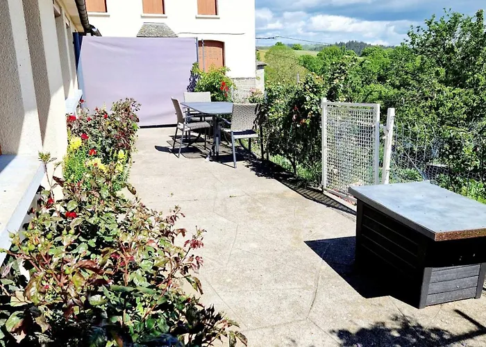 La Colline D'estaing, Maison 4 Pers Avec Terrasse Estaing (Aveyron)